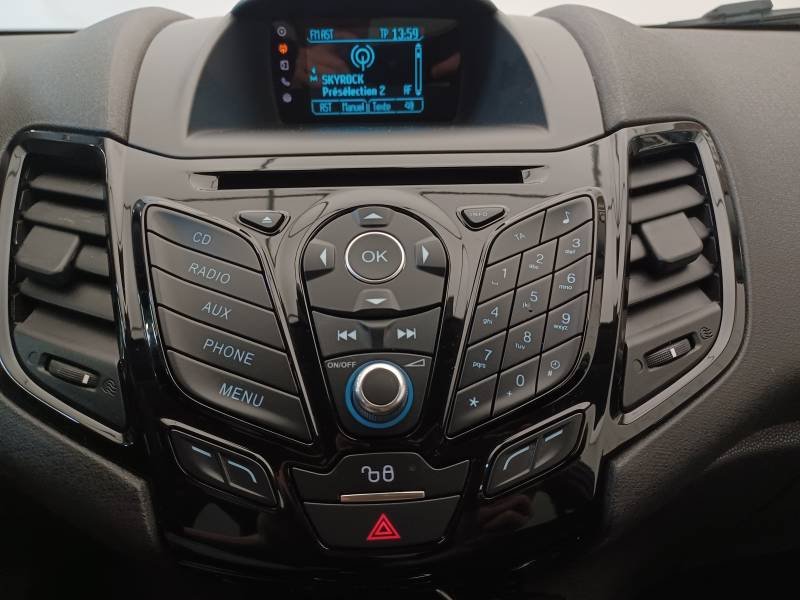 Ford Fiesta - Photo 28