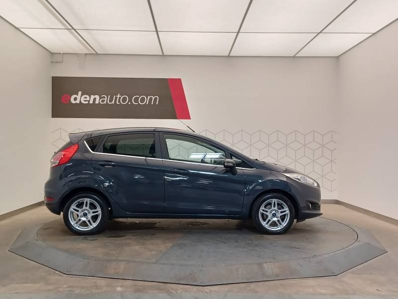 Ford Fiesta - Photo 3