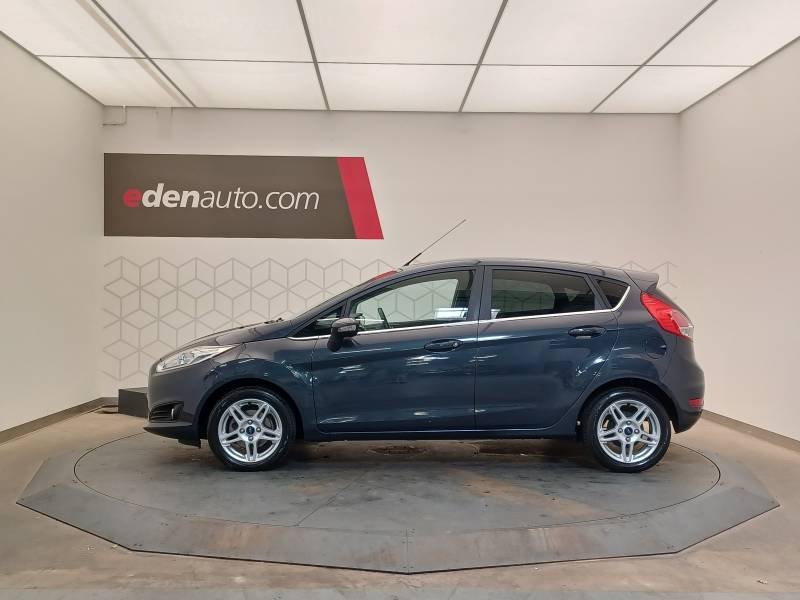Ford Fiesta - Photo 4