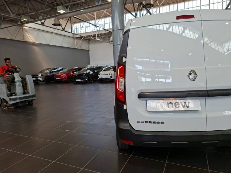 Renault Express - Photo 39