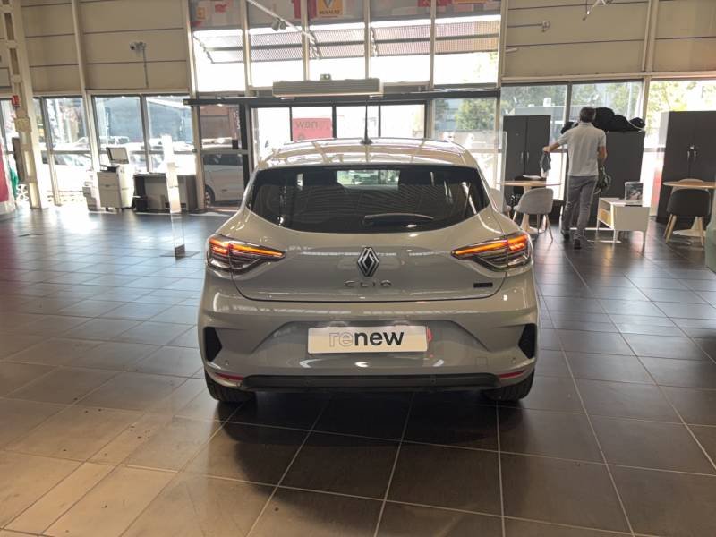 Renault Clio - Photo 4