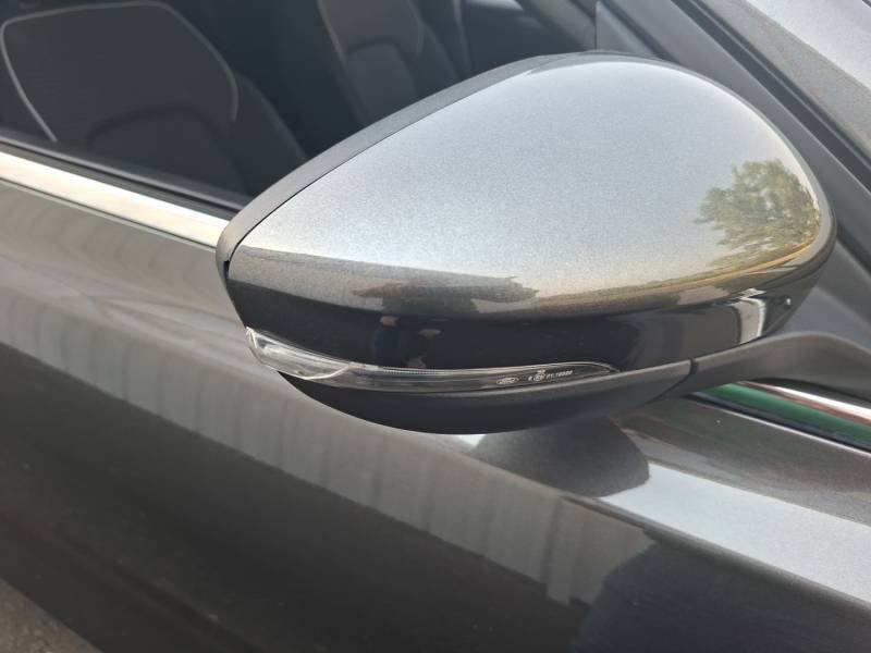Ford Focus - Photo 11