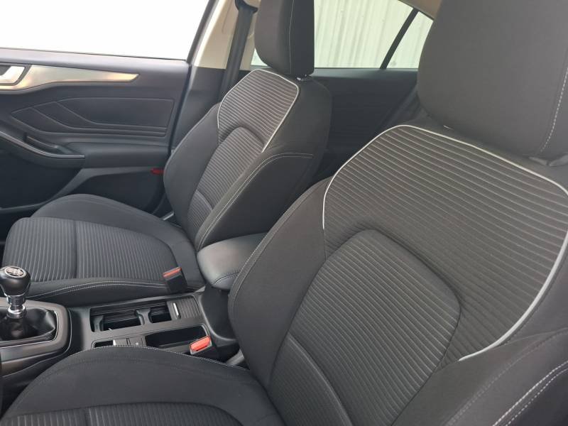 Ford Focus - Photo 25