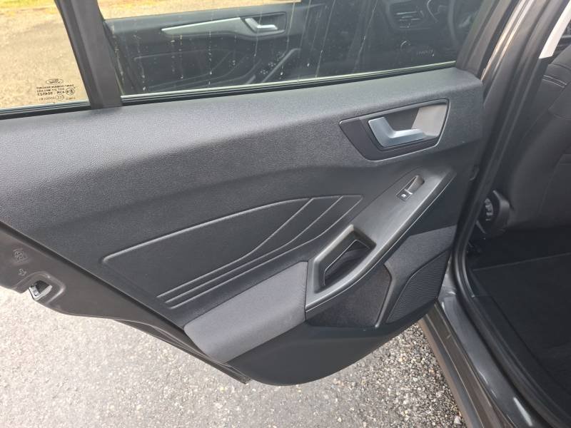 Ford Focus - Photo 26