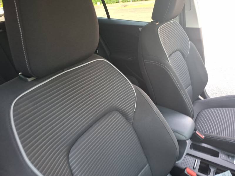 Ford Focus - Photo 34