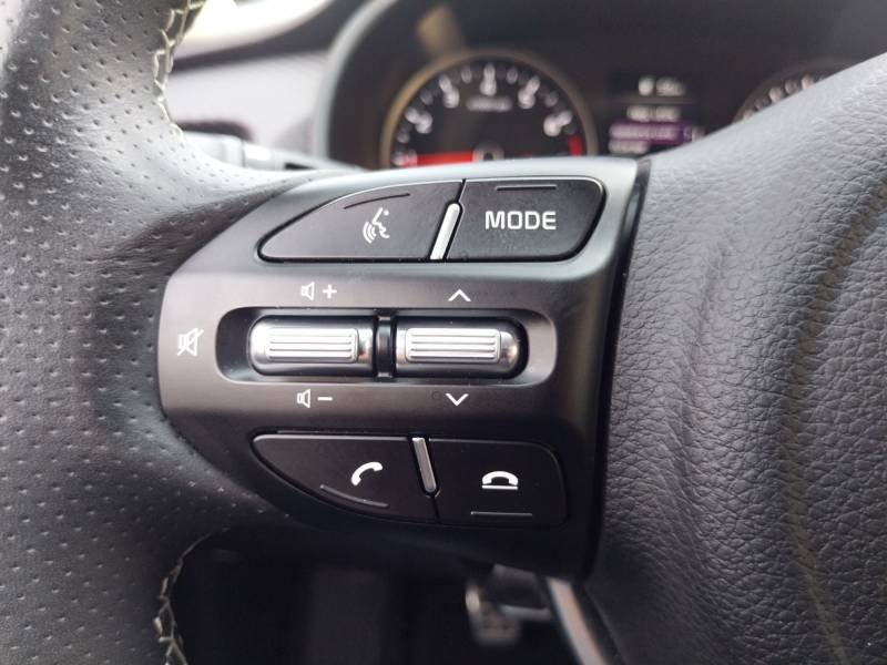 Kia Rio - Photo 19