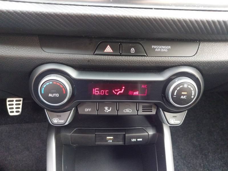 Kia Rio - Photo 22