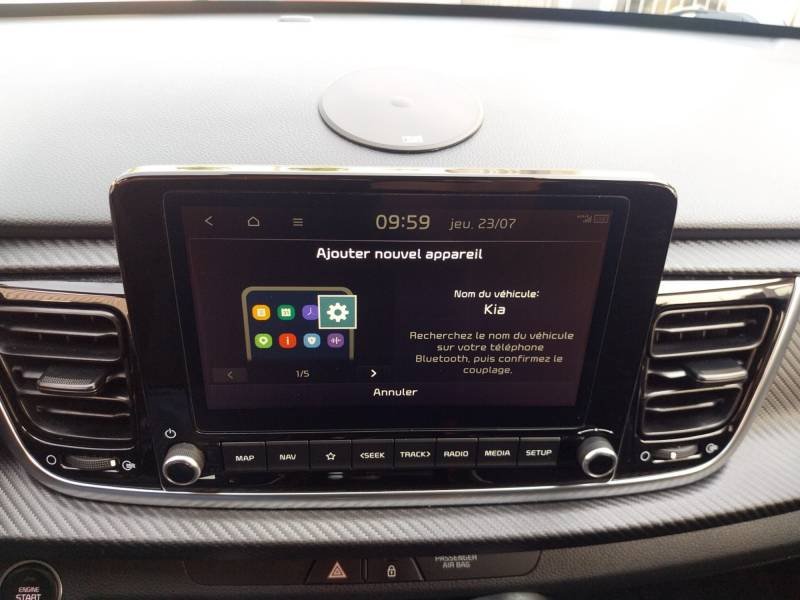 Kia Rio - Photo 24