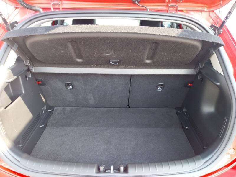 Kia Rio - Photo 28