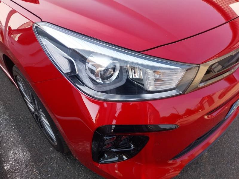 Kia Rio - Photo 31