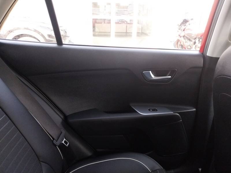 Kia Rio - Photo 42