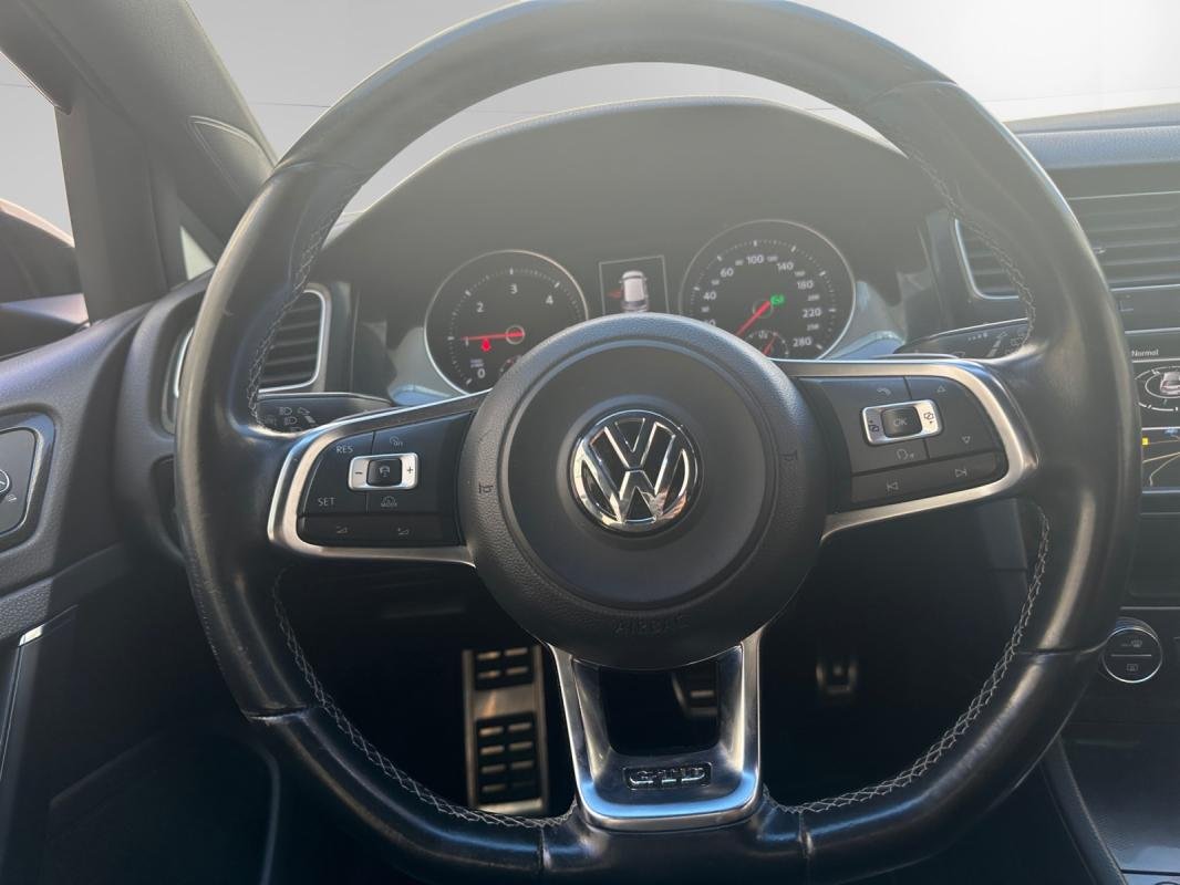 Volkswagen Golf - Photo 12