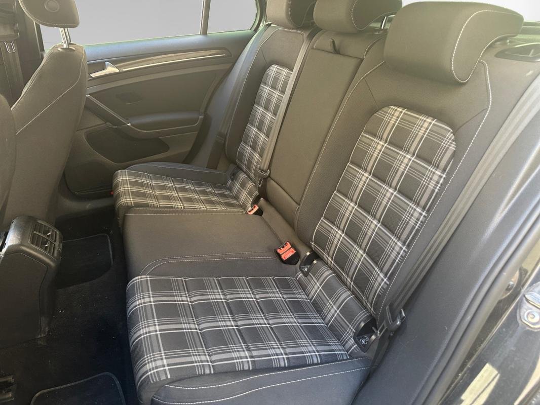 Volkswagen Golf - Photo 15
