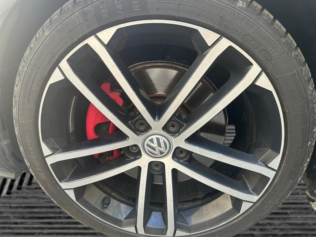 Volkswagen Golf - Photo 20