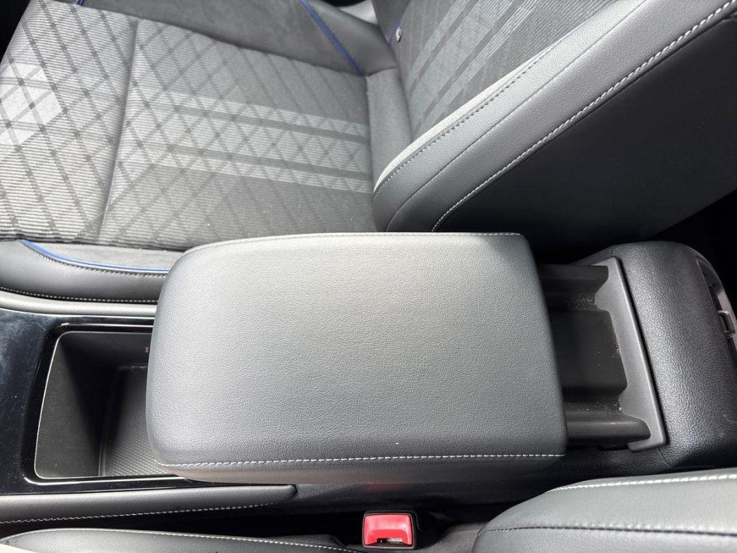 Volkswagen Tiguan - Photo 12