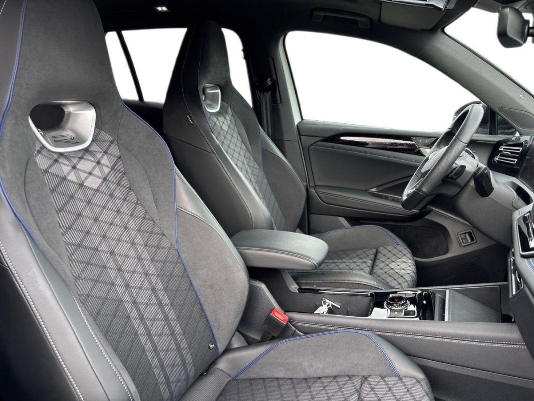 Volkswagen Tiguan - Photo 13