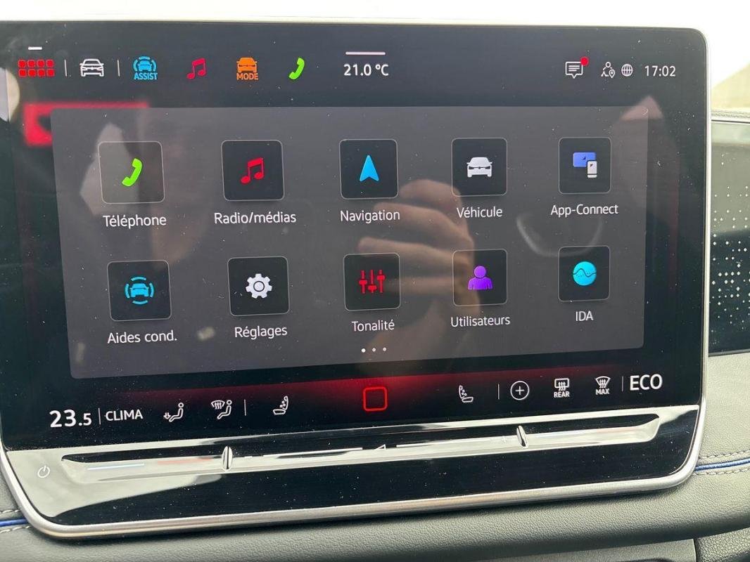 Volkswagen Tiguan - Photo 16