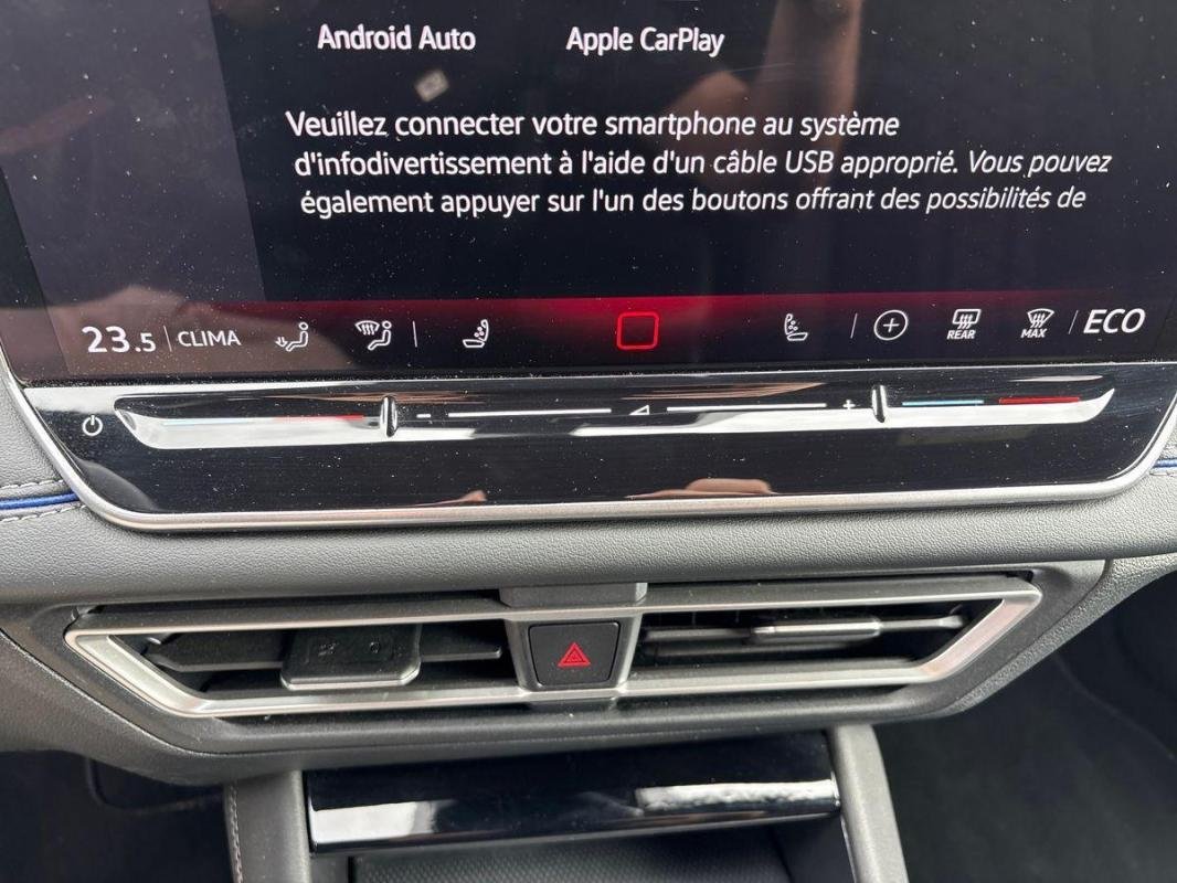 Volkswagen Tiguan - Photo 19