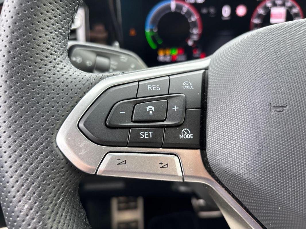 Volkswagen Tiguan - Photo 20