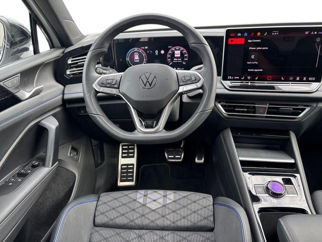 Volkswagen Tiguan - Photo 24