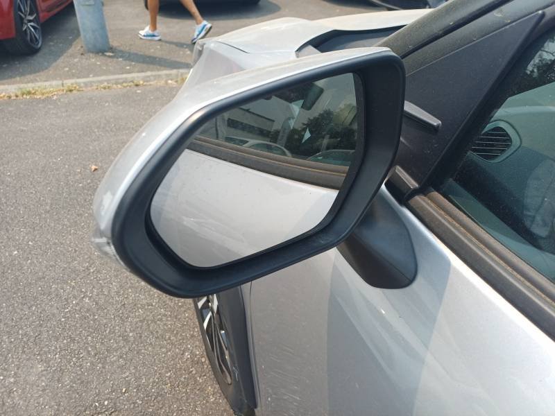 Toyota Yaris - Photo 16