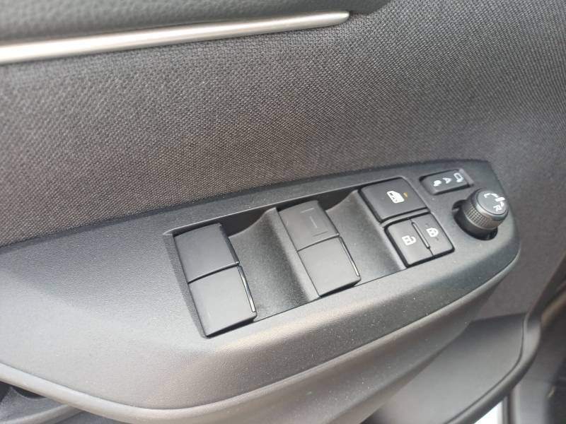 Toyota Yaris - Photo 19