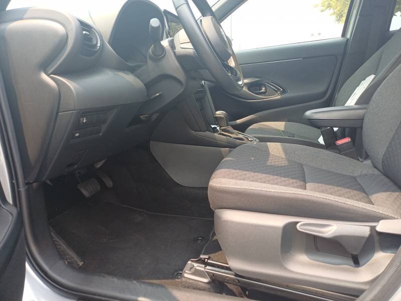 Toyota Yaris - Photo 21