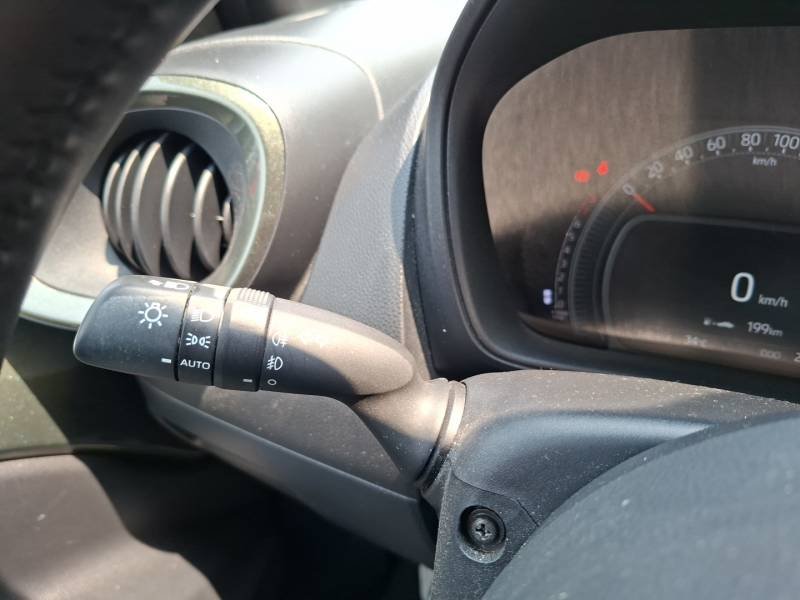Toyota aygo x - Photo 24