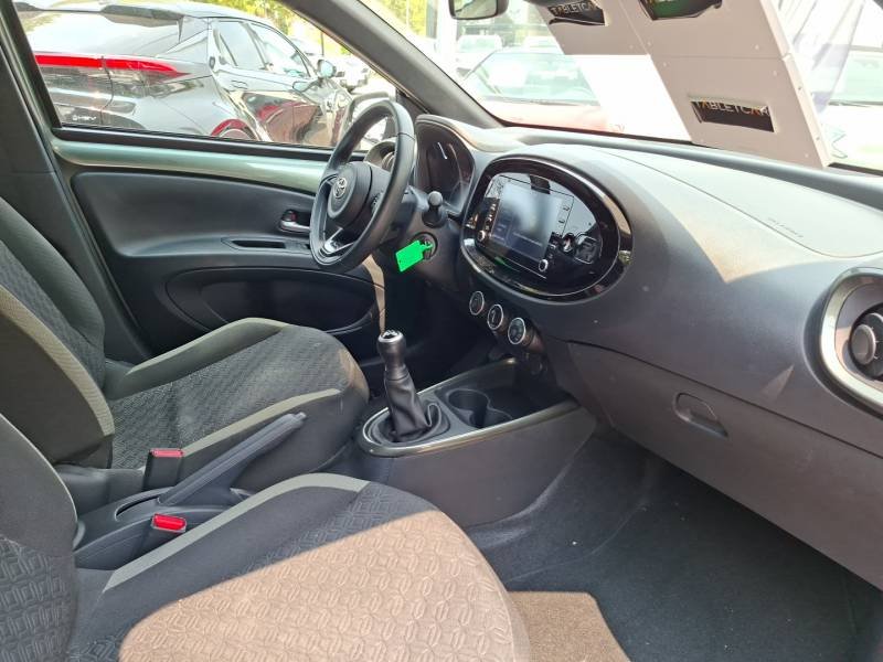 Toyota aygo x - Photo 8