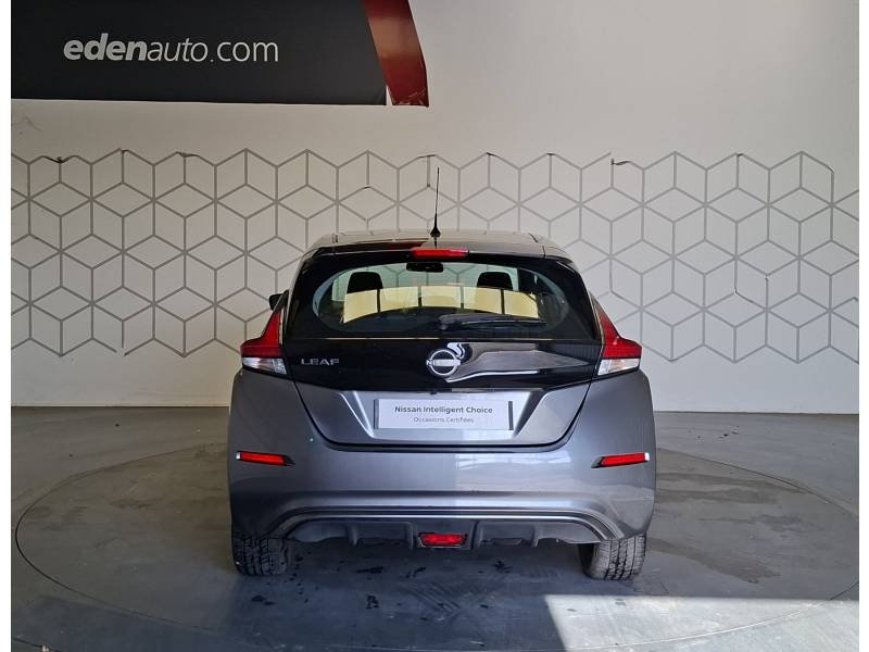 Nissan Leaf - Photo 7
