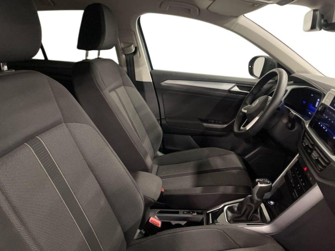 Volkswagen T-Roc - Photo 13