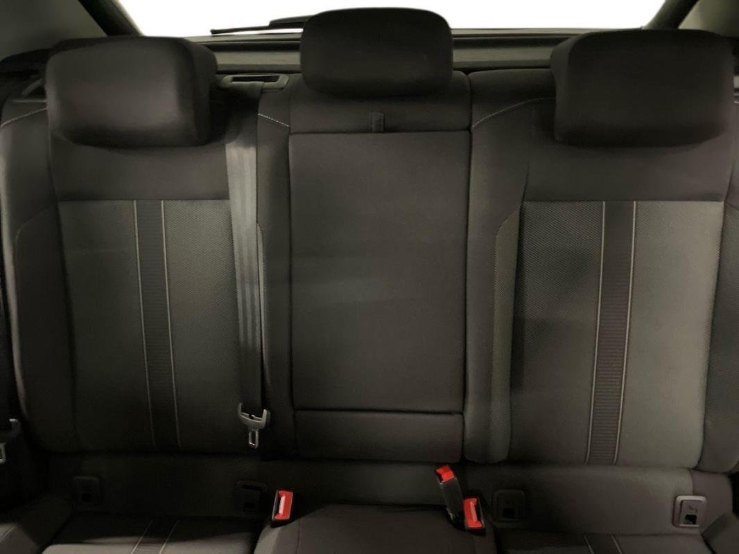 Volkswagen T-Roc - Photo 22