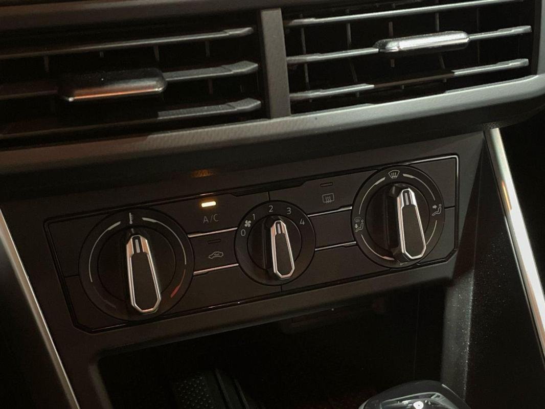 Volkswagen Polo - Photo 18
