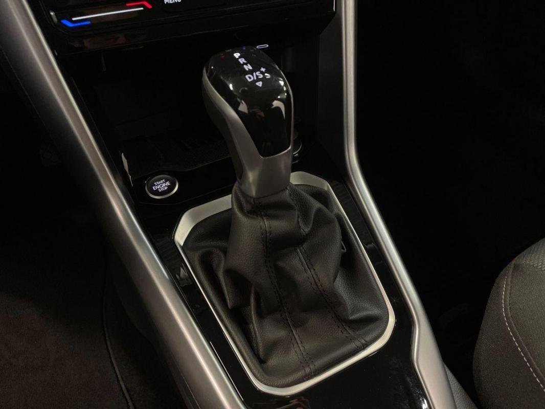 Volkswagen T-Roc - Photo 11