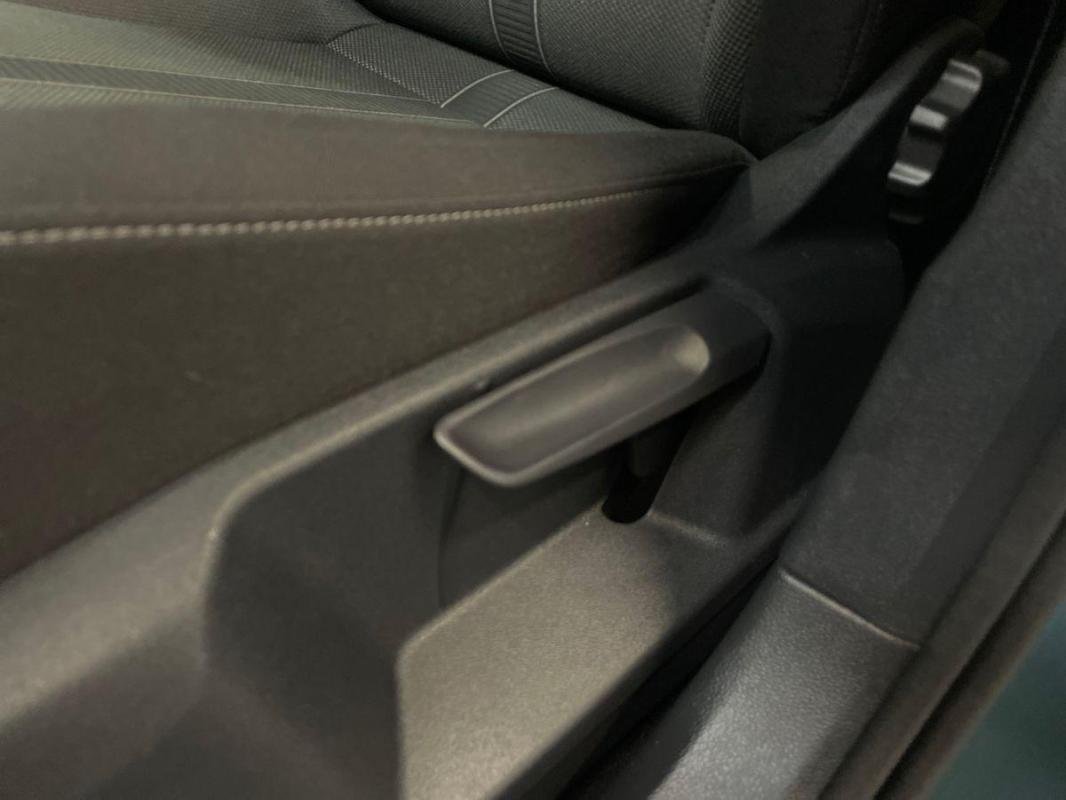 Volkswagen T-Roc - Photo 14