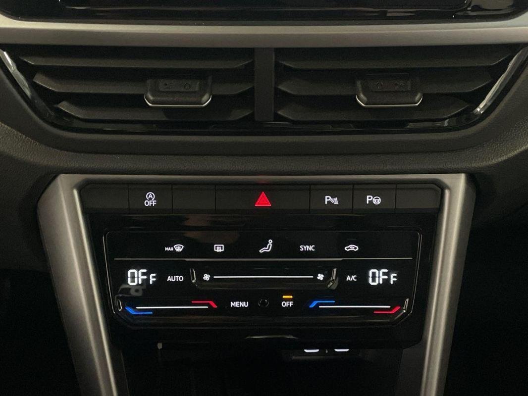 Volkswagen T-Roc - Photo 19