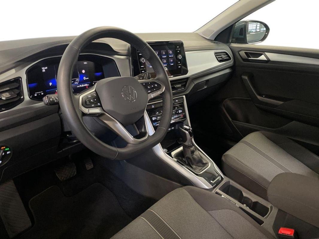 Volkswagen T-Roc - Photo 9