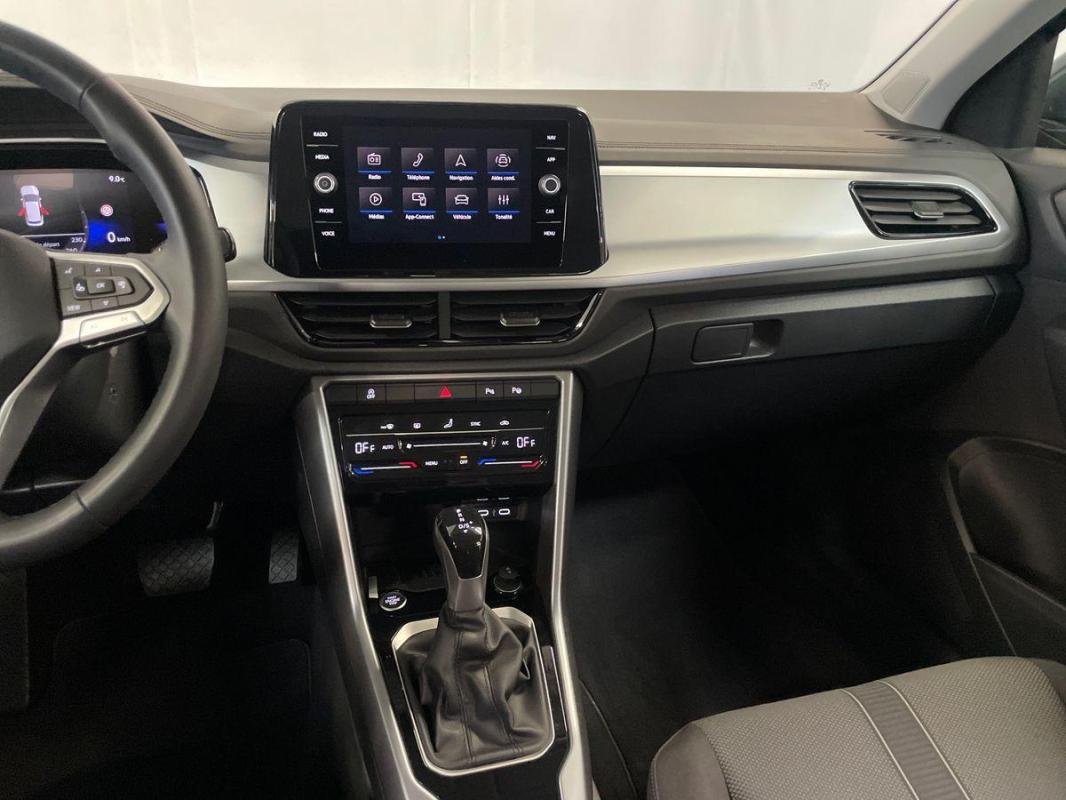 Volkswagen T-Roc - Photo 10
