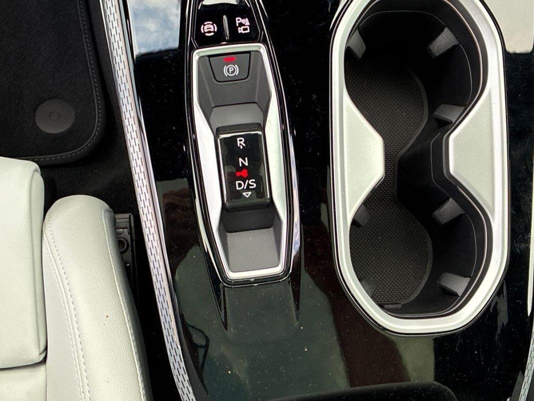 Audi A6 Avant - Photo 11