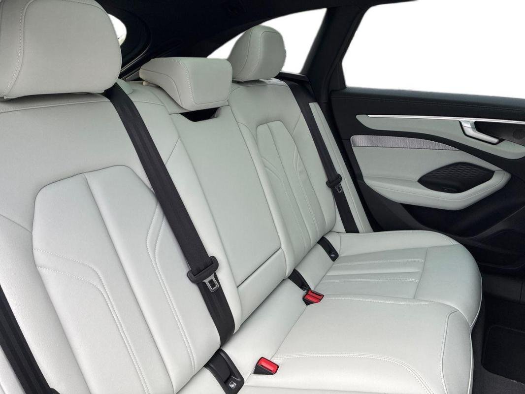 Audi A6 Avant - Photo 23