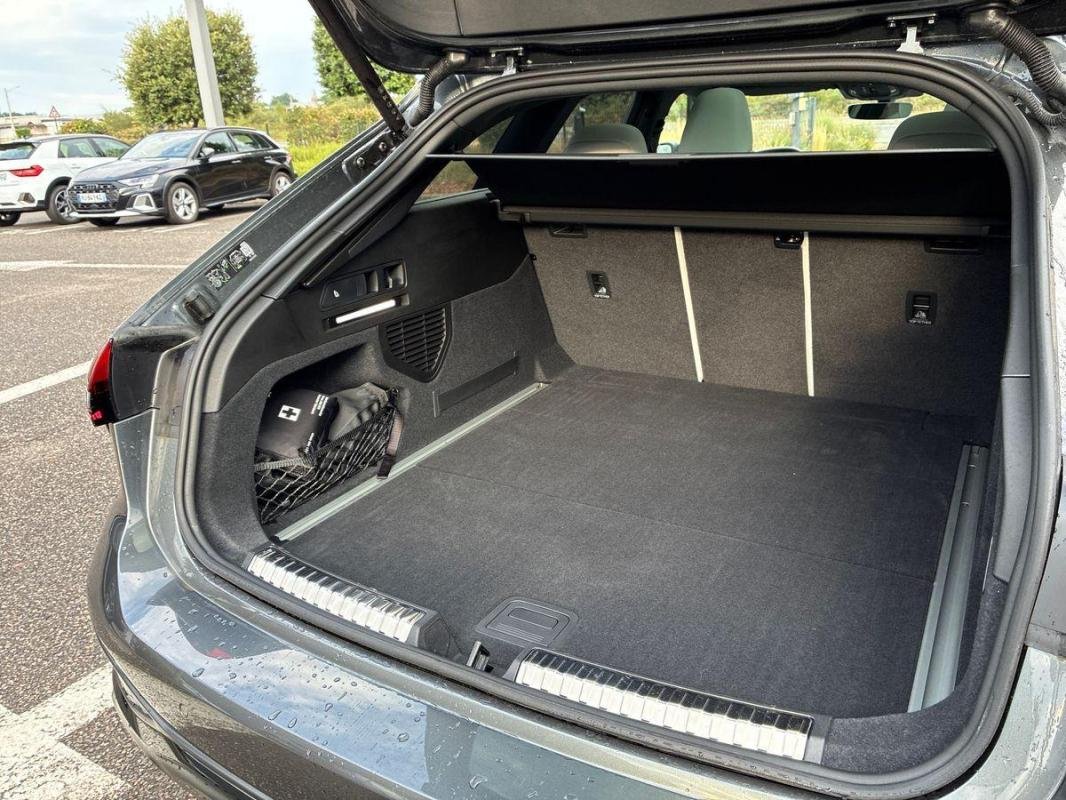 Audi A6 Avant - Photo 32