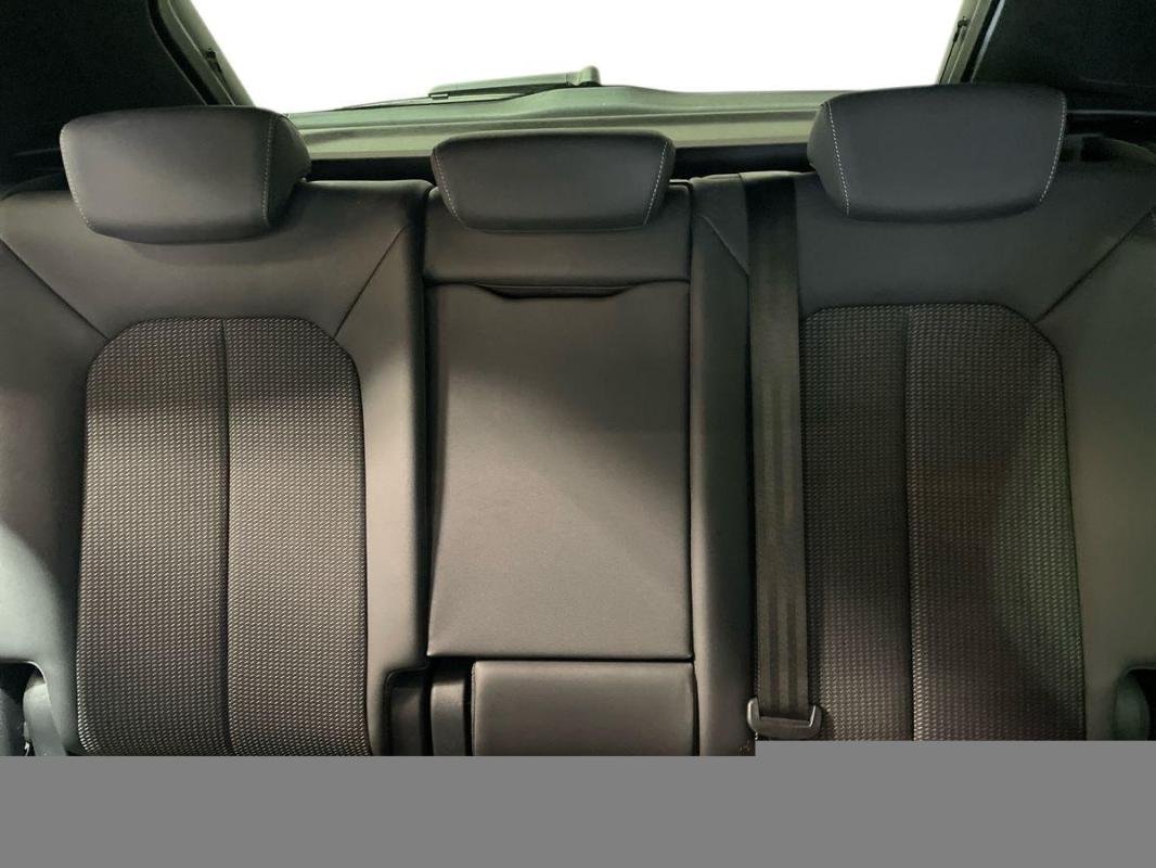 Audi Q3 - Photo 17
