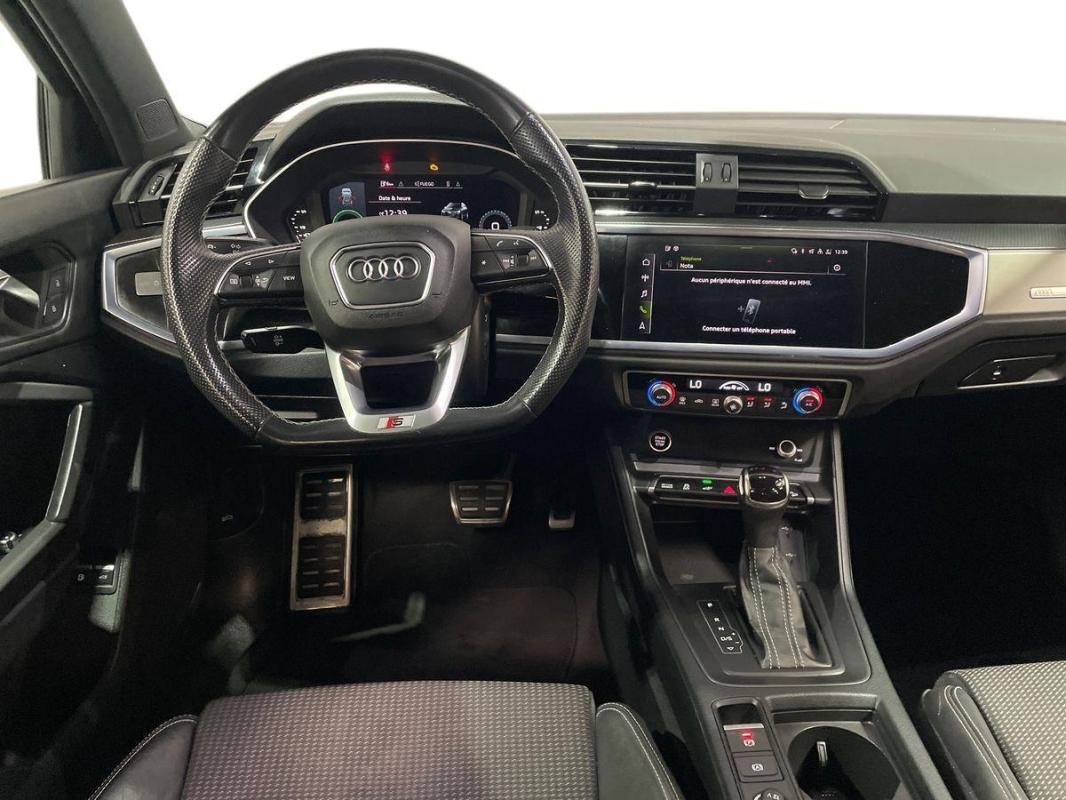 Audi Q3 - Photo 19