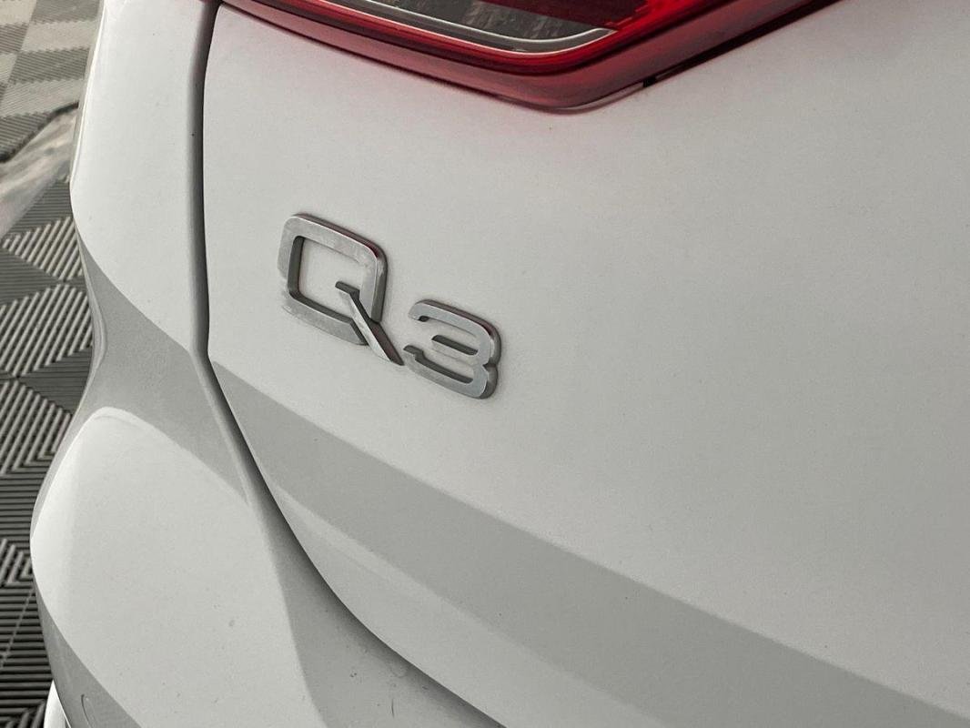 Audi Q3 - Photo 21