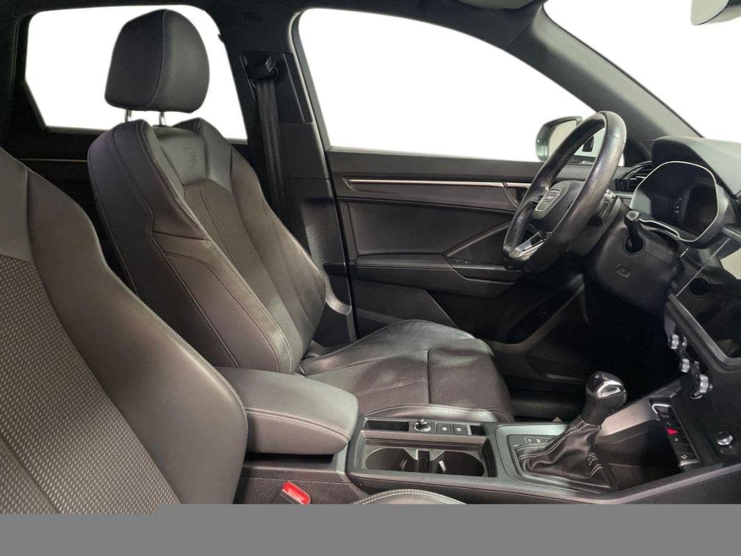 Audi Q3 - Photo 10
