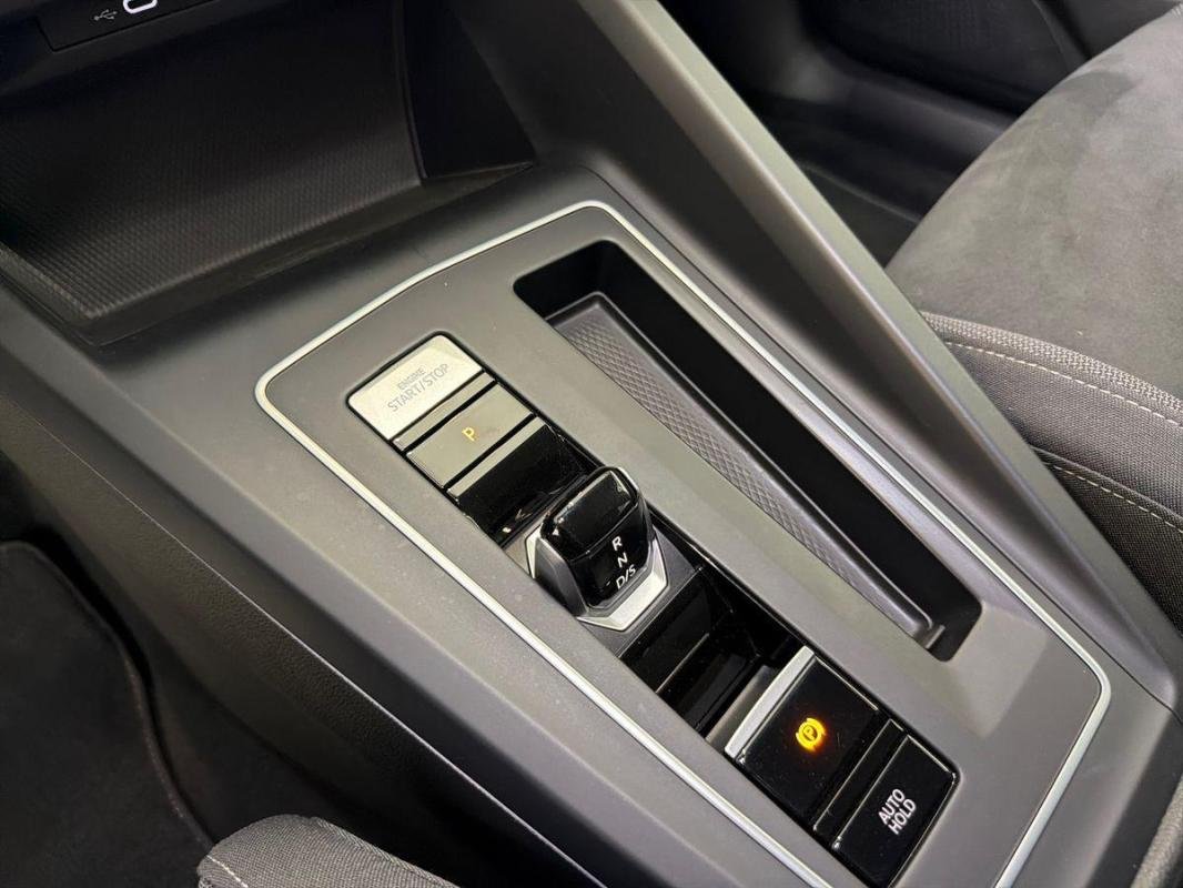 Volkswagen Golf - Photo 11