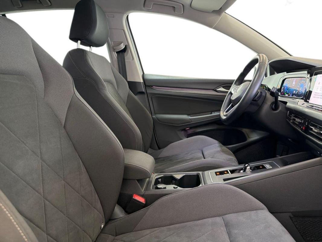 Volkswagen Golf - Photo 13