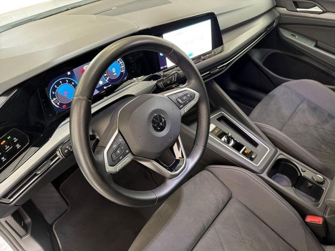 Volkswagen Golf - Photo 9