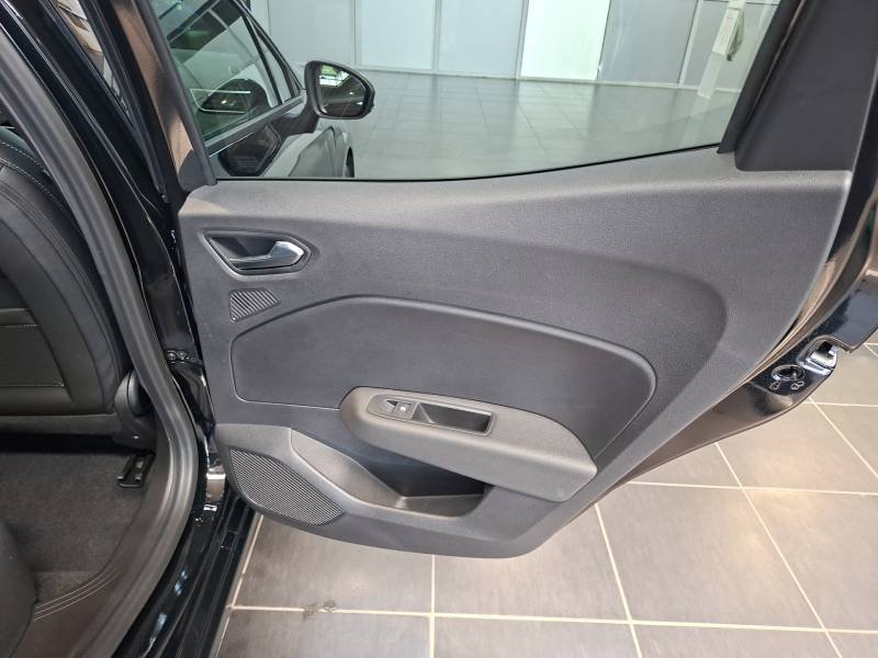 Renault Clio - Photo 27