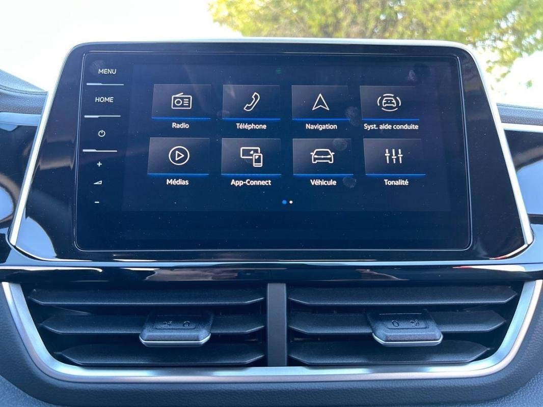 Volkswagen T-Roc - Photo 16
